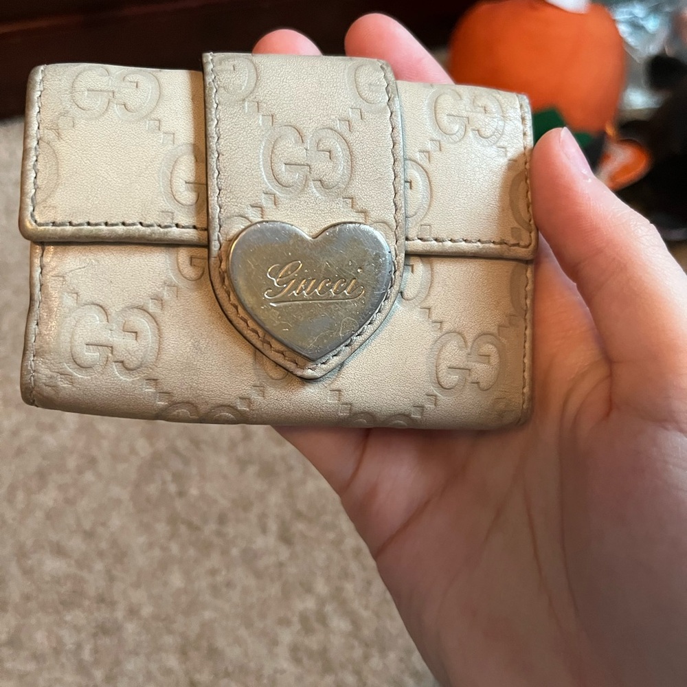 Gucci Beige Heart Wallet